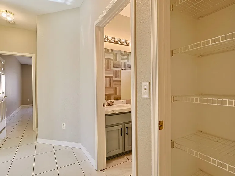 2503 Libretto Ave — Photo 16
