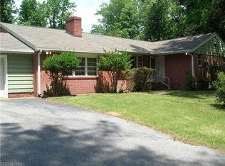 104 Marlbank Dr, Yorktown, VA 23692