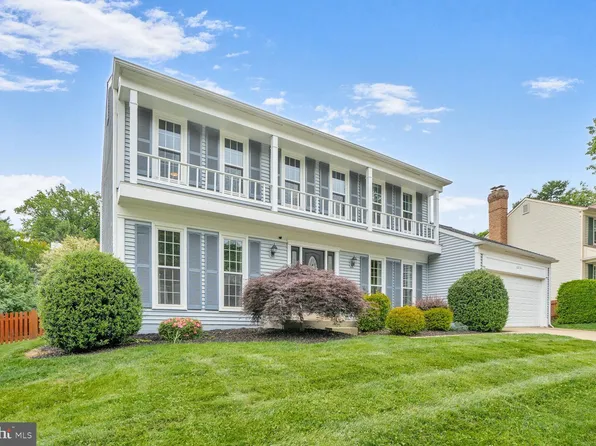 6034 Burnside Landing Dr, Burke, VA 22015