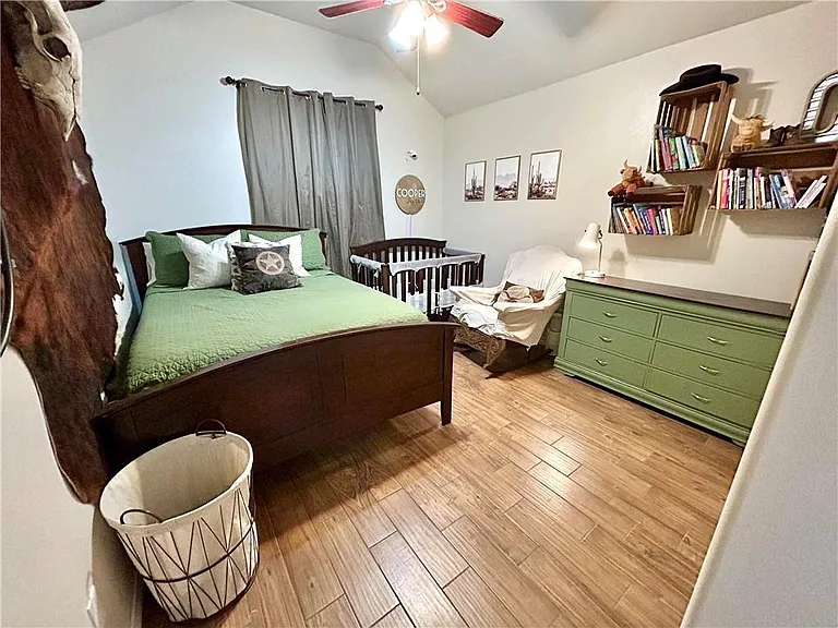 7005 Vineyard Dr — Photo 34