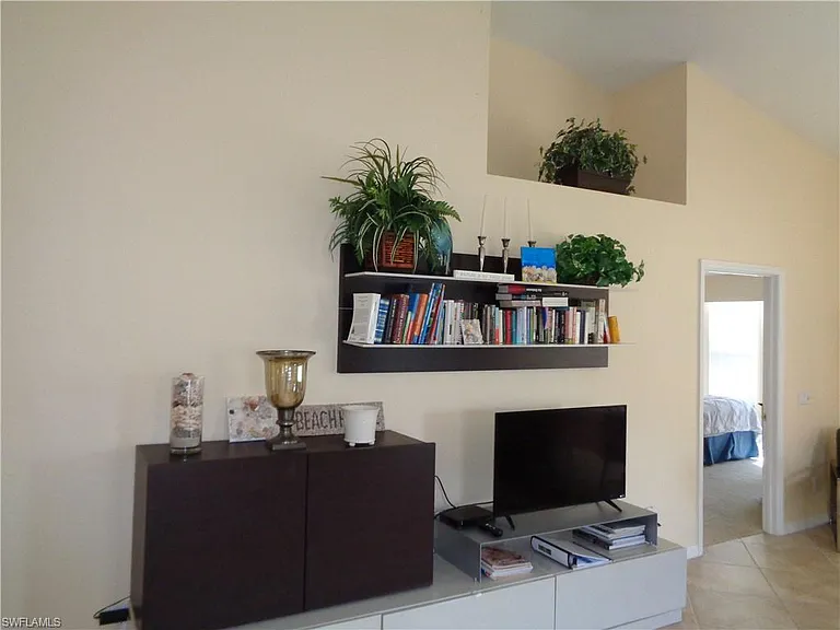6115 Reserve Cir #2004 — Photo 5