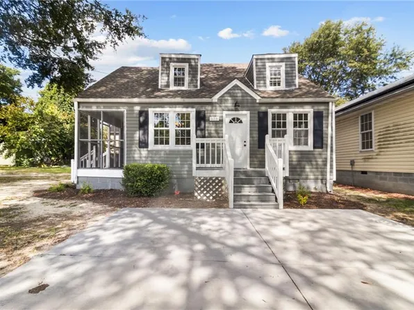 315 Diamond Ave, Chesapeake, VA 23323