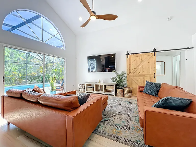489 Harvest Oak Ct — Photo 7