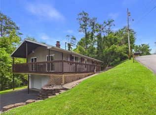 237 Wakefield Dr, Washington, WV 26181