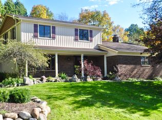 1753 Milford Hts, Milford, MI