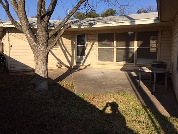 5th image of 2507 W Avenue L