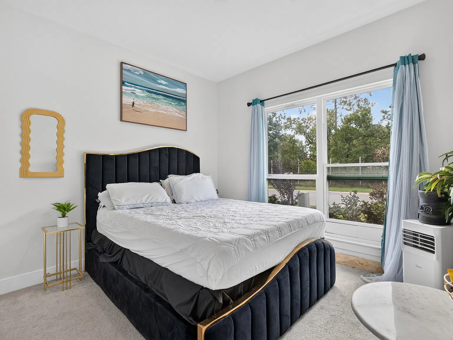 4 bed, 1815 sqft, $2,200 — Photo 4