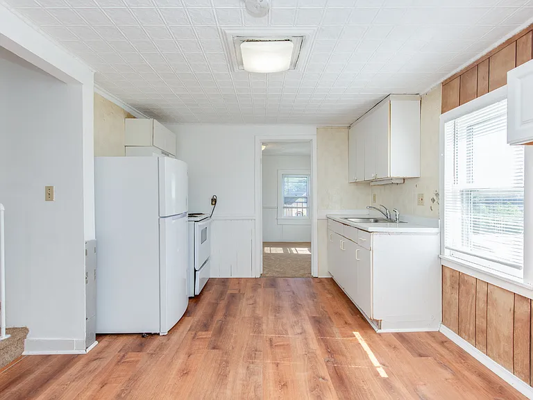2 Williams Ct #2 — Photo 1