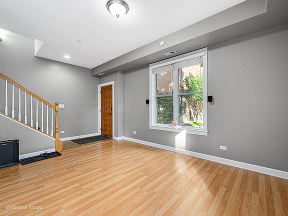 3rd image of 413 S Kenilworth Ave APT 5