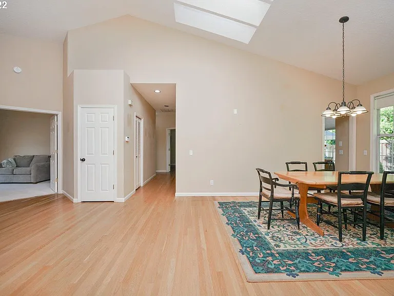 15443 SW Meadowlark Ct — Photo 4