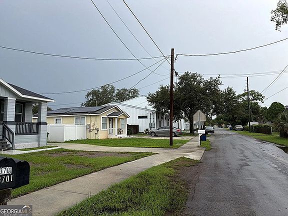5th image of 3704 Phillips St