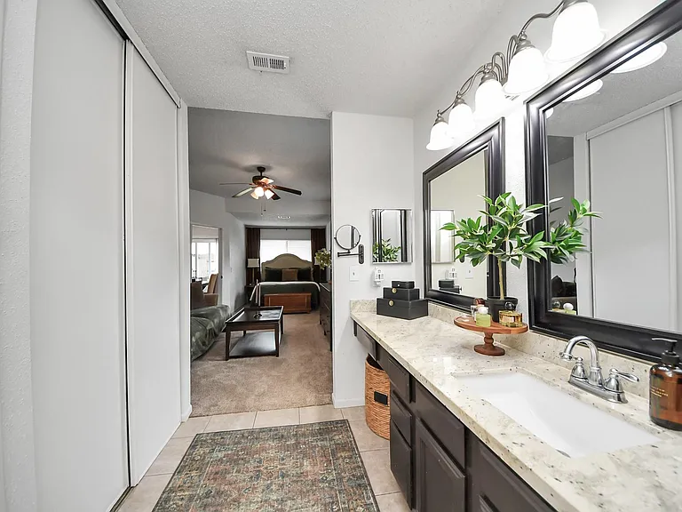 22638 Powell House Ln — Photo 6