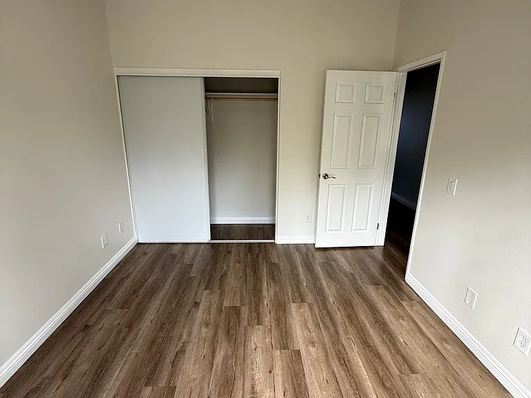 28564 Sorano Cv — Photo 16