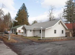 18 Library Ln, Woodstock, NY 12498