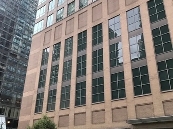 2 E Erie St APT 2003, Chicago, IL 60611