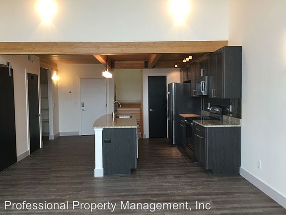 5th image of 812 Toole Ave Unit 302