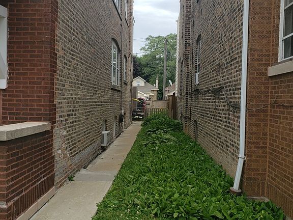 3rd image of 2713 S Austin Blvd