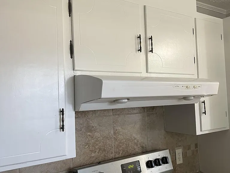 716 Esplanade St — Photo 5