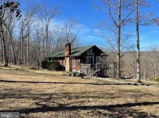 159 Circling Hawk Ln, Berkeley Springs, WV 25411