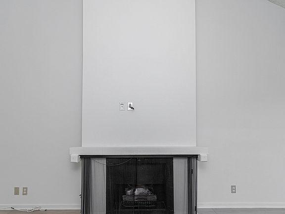 2nd image of 4304 Summertime Ln