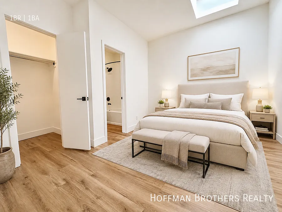 2165 W Washington Blvd Los Angeles, CA 90018 — Photo 3