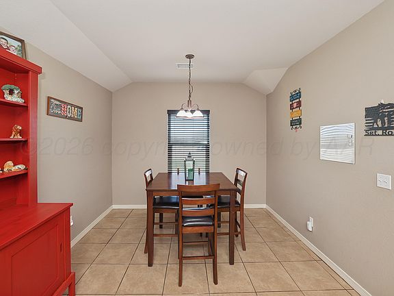 5th image of 1406 Fox Hunt Ave