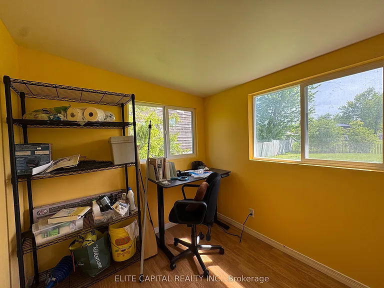 9 Lambrook Dr — Photo 7
