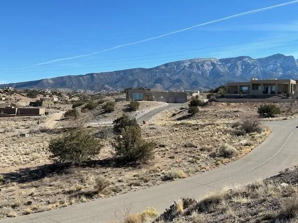 10 Basketweaver Ct, Placitas, NM 87043