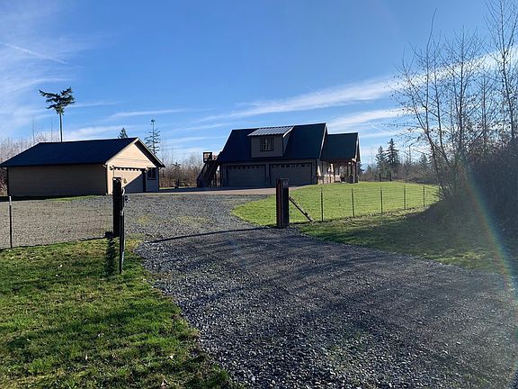 4th image of 37115 13th Ave E