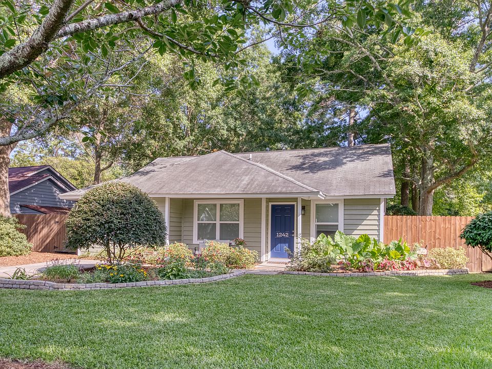 1st image of 1242 Lake Mallard Blvd