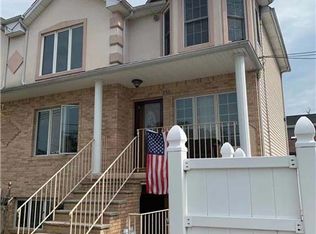 238 Grimsby St, Staten Island, NY 10306