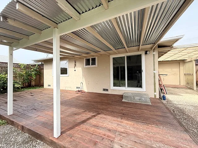 226 Getchell St — Photo 16