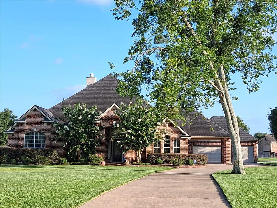 1st image of 2519 Sandy Point Dr