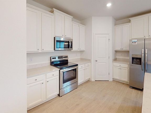 5th image of 2959 Crossfield Dr