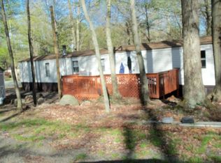 111 Forrest St, Greentown, PA 18426