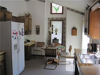 2nd image of 230 Lakeside Dr
