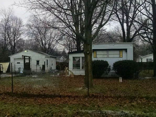 9439 Stetler Dr, Jackson, MI 49201