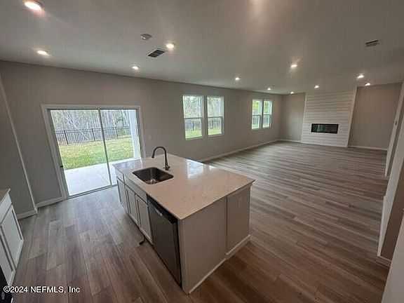 5th image of 14704 MACADAMIA Lane #26