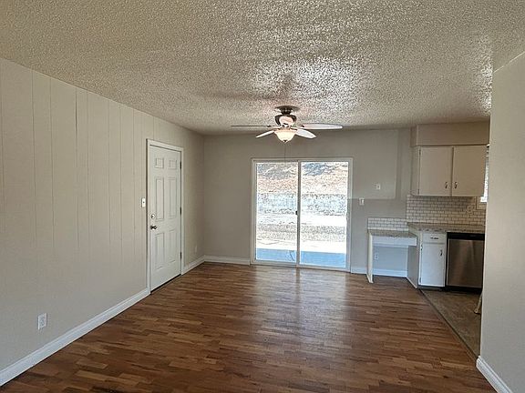 3rd image of 2407 Burcham St
