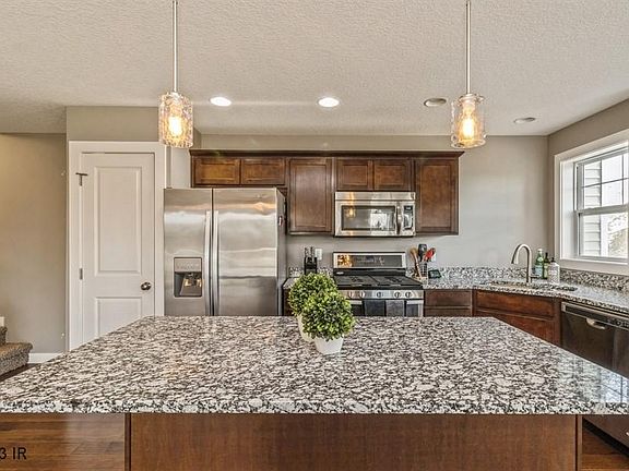 4th image of 4849 NE McDougal Ln
