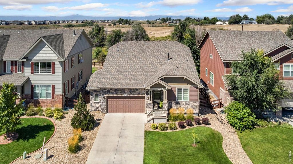 2124 Longfin Ct