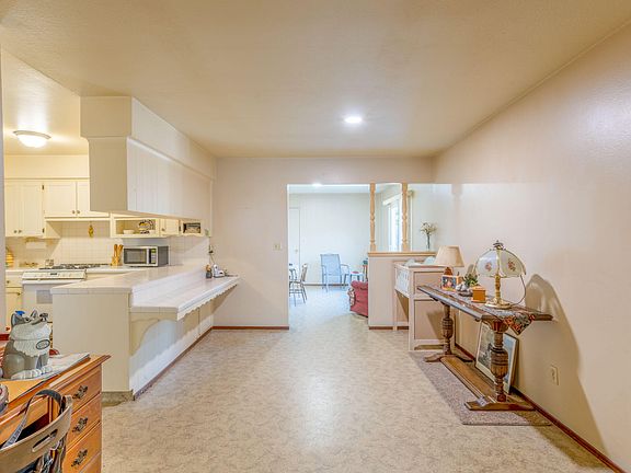 4th image of 1026 W Princeton Avenue