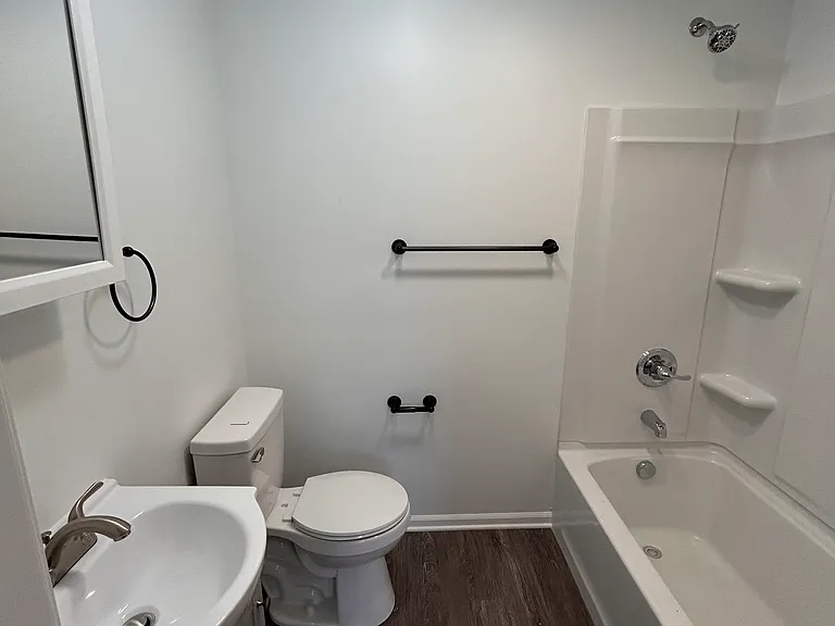 703 W Lovell St #G — Photo 9