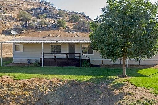 2nd image of 24700 E Kings Canyon Rd