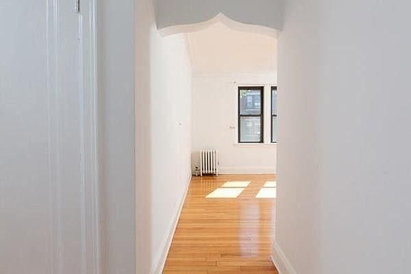 1st image of 141 Englewood Ave #29
