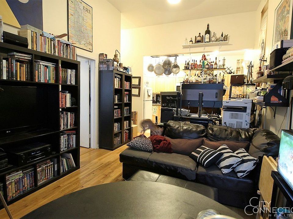 2nd image of 325 E 64th St APT 107