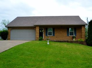 1053 Indian Trl, Lawrenceburg, KY 40342