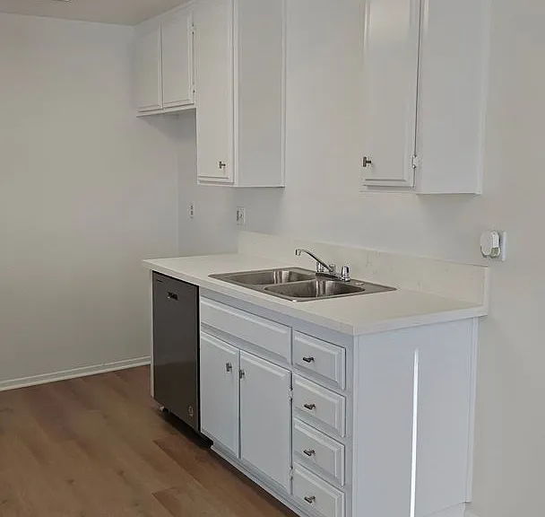 Villa Monaco Apartments — Photo 11