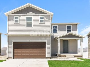 1272 W Mahogany St, Saratoga Springs, UT 84045