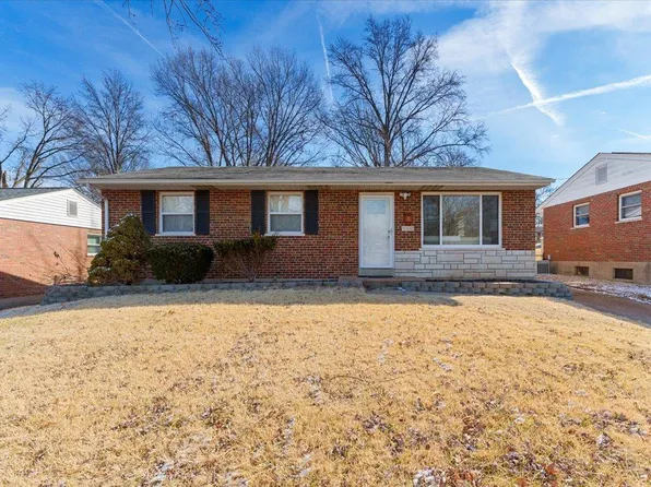 9838 Ione Ln, Saint Louis, MO 63123
